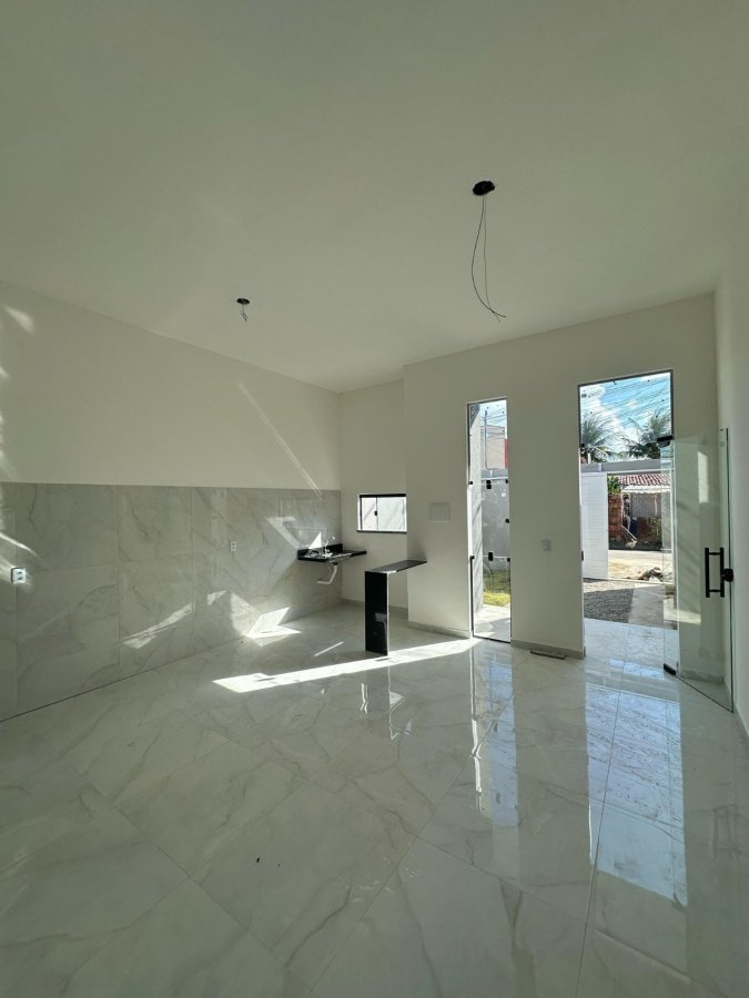 CASA PLANA NA PAJUÇARA - 03 QUARTOS